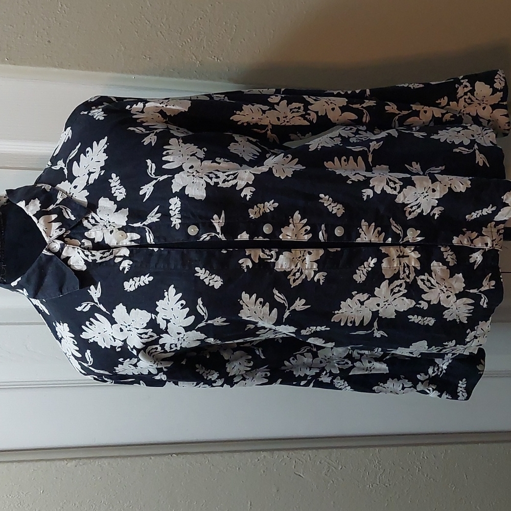 Ladies long sleeve printed linen top